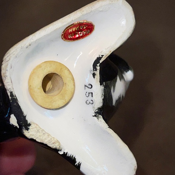 Salt and pepper shakers - Picture 3 of 5